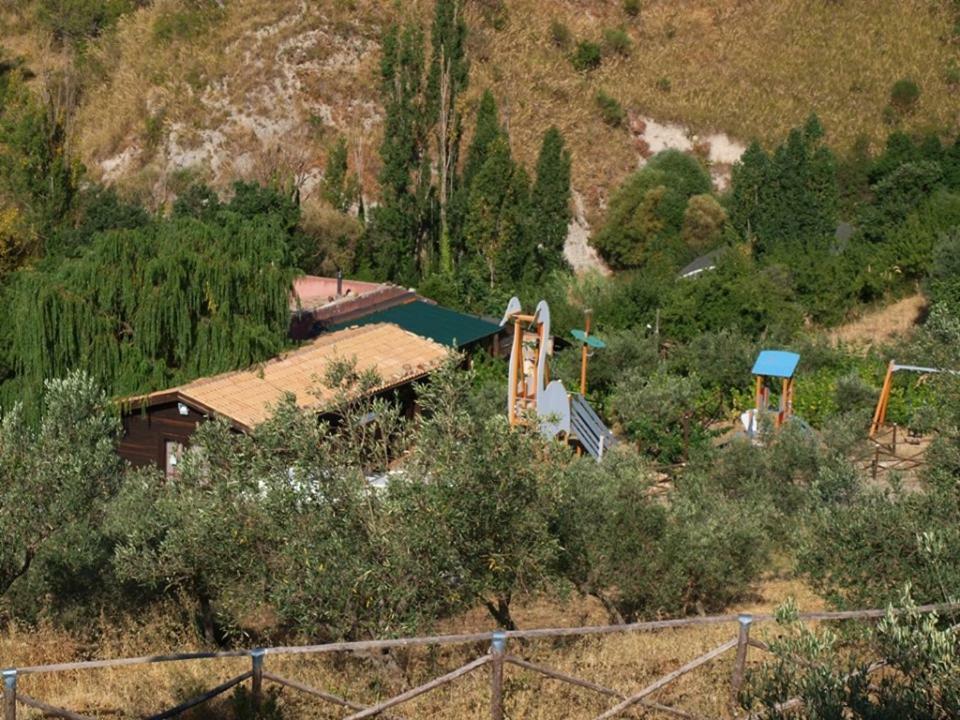 Agriturismo Gelso Castellana Sicula Εξωτερικό φωτογραφία
