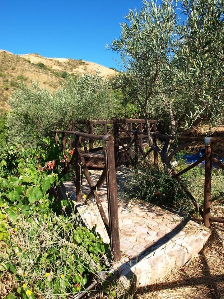 Agriturismo Gelso Castellana Sicula Εξωτερικό φωτογραφία